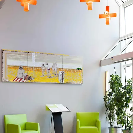 Ibis Styles 3* Уистреам