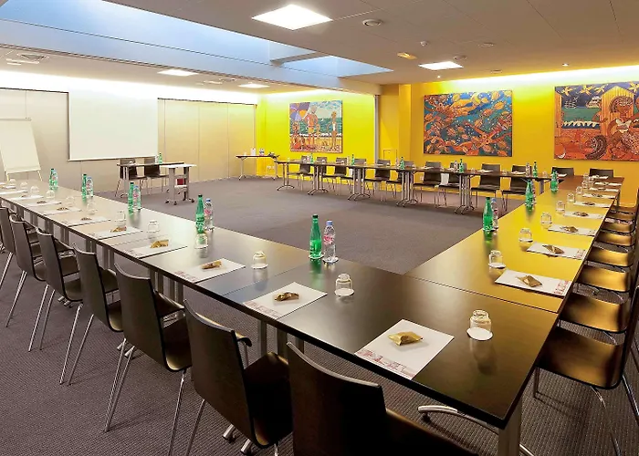 Ibis Styles 3* וויסטרהאם